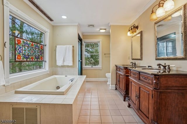 3 Spring House Rd, Bernardsville Boro, NJ 07924