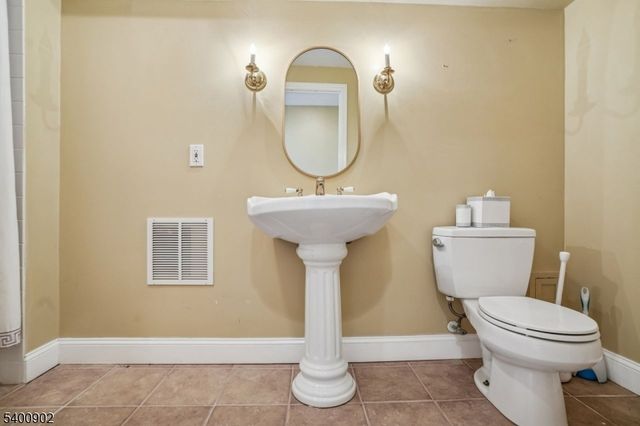 3 Spring House Rd, Bernardsville Boro, NJ 07924