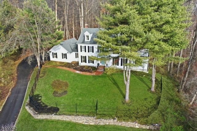 3 Spring House Rd, Bernardsville Boro, NJ 07924