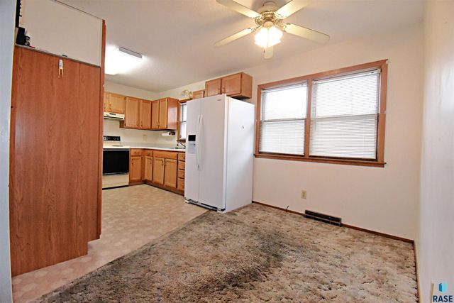 608 S Omaha Ave Avenue, Sioux Falls, SD 57103