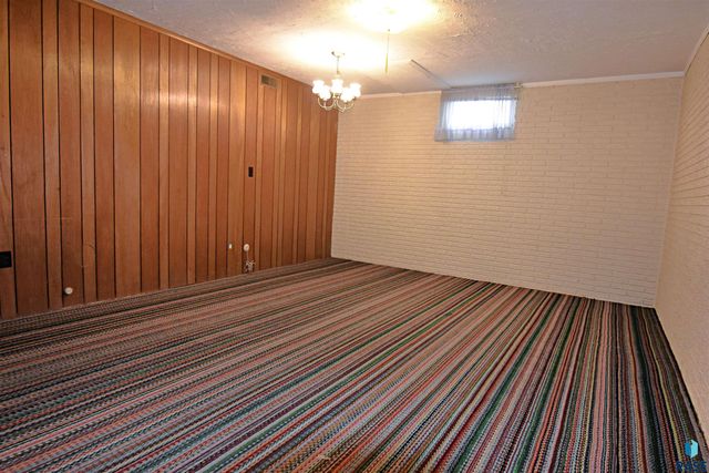 608 S Omaha Ave Avenue, Sioux Falls, SD 57103