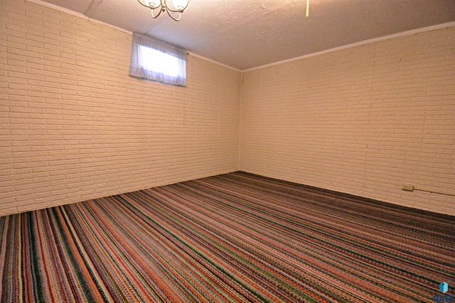 608 S Omaha Ave Avenue, Sioux Falls, SD 57103