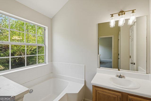 6065 Hemperly Road, College Park, GA 30349