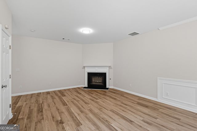 6065 Hemperly Road, College Park, GA 30349