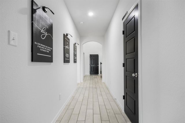 3303 Falling Brook Drive, Baytown, TX 77521