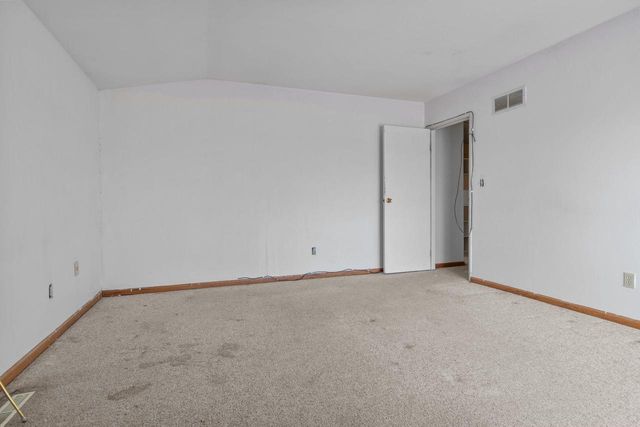 1416 W 2ND AVENUE, Oshkosh, WI 54902