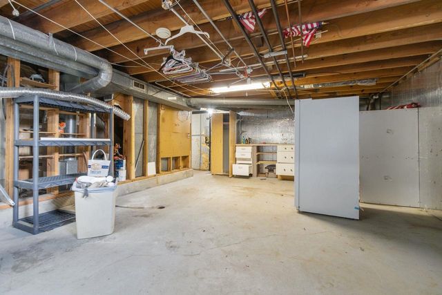 1416 W 2ND AVENUE, Oshkosh, WI 54902