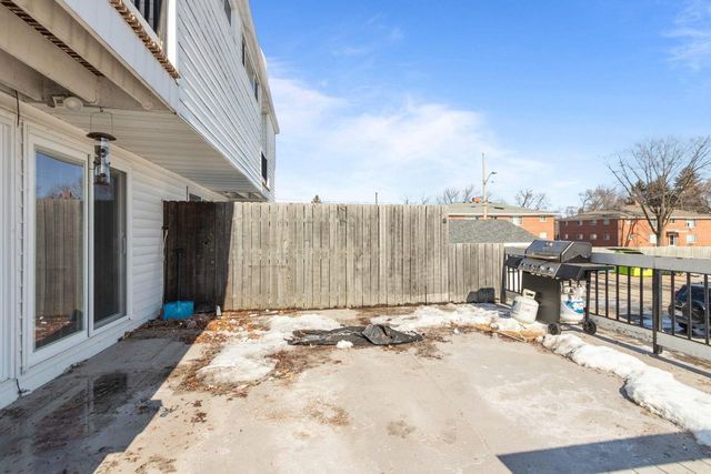 1416 W 2ND AVENUE, Oshkosh, WI 54902