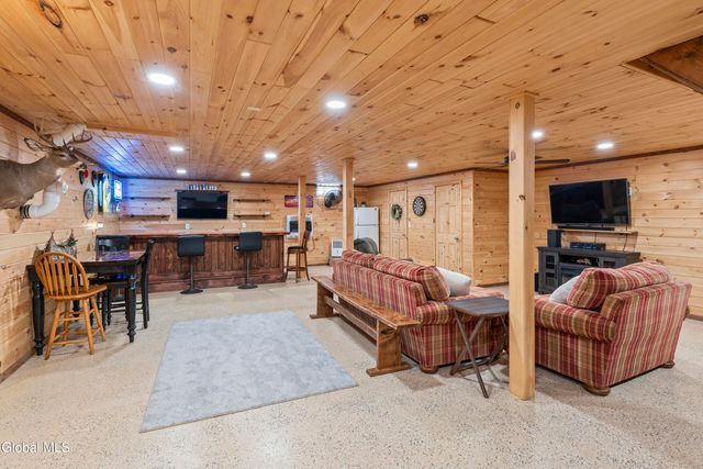 160 Bushnell Road, Mayfield, NY 12117