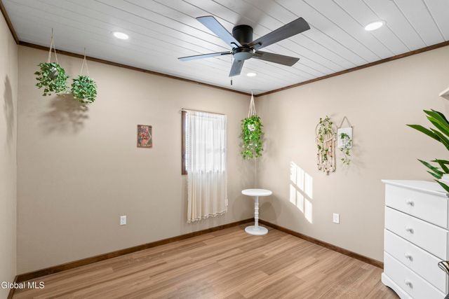 160 Bushnell Road, Mayfield, NY 12117