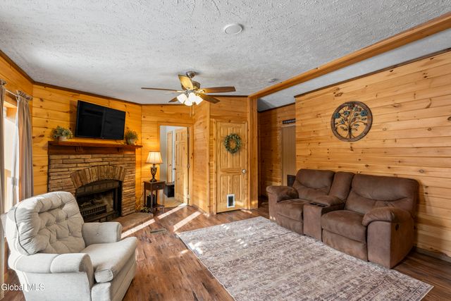 160 Bushnell Road, Mayfield, NY 12117