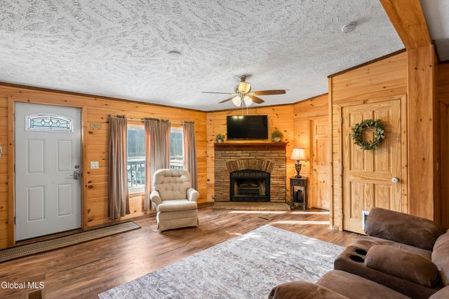 160 Bushnell Road, Mayfield, NY 12117