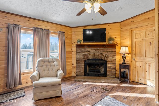 160 Bushnell Road, Mayfield, NY 12117