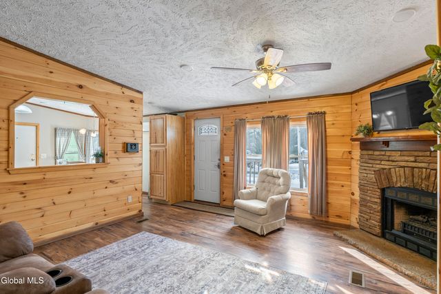 160 Bushnell Road, Mayfield, NY 12117