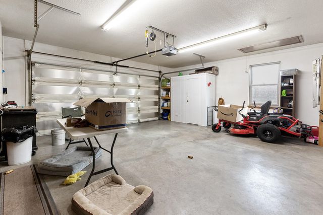 29901 S 636 Road, Grove, OK 74344