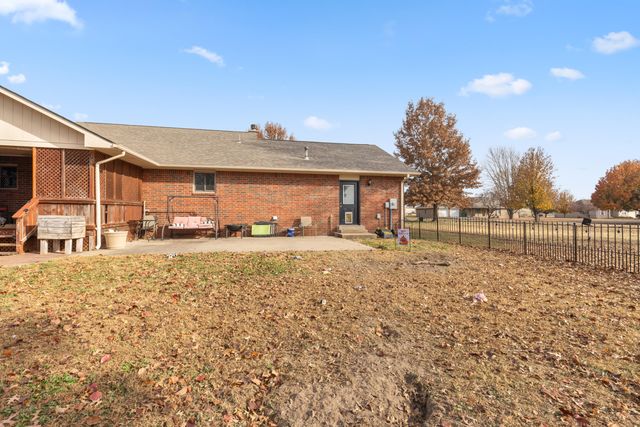 29901 S 636 Road, Grove, OK 74344
