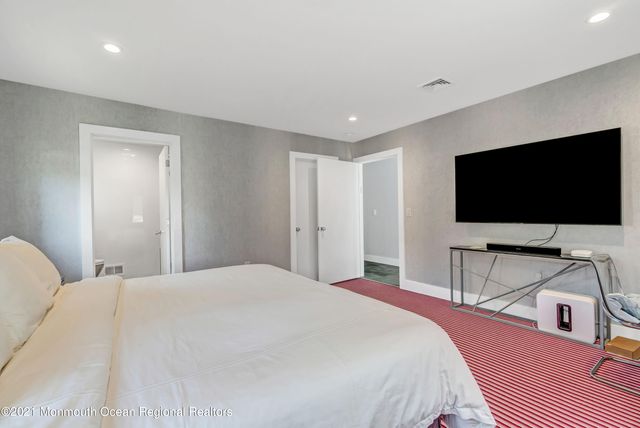 410 Wells Avenue, Oakhurst, NJ 07755