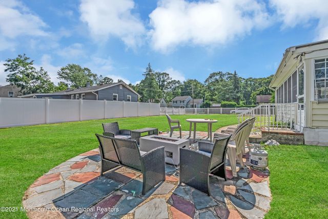 410 Wells Avenue, Oakhurst, NJ 07755