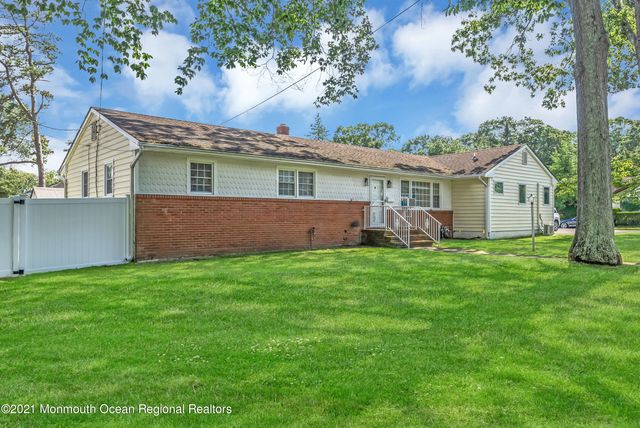 410 Wells Avenue, Oakhurst, NJ 07755