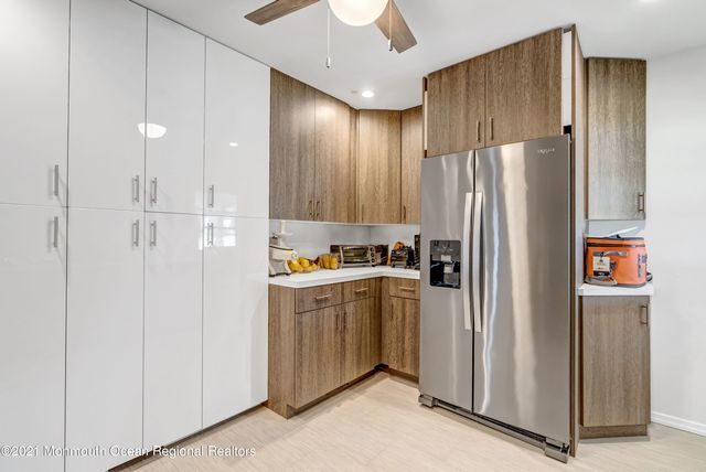 410 Wells Avenue, Oakhurst, NJ 07755