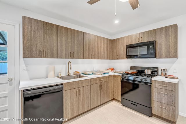 410 Wells Avenue, Oakhurst, NJ 07755