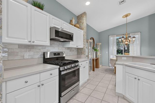 310 NW Toscane Trail, Port St. Lucie, FL 34986