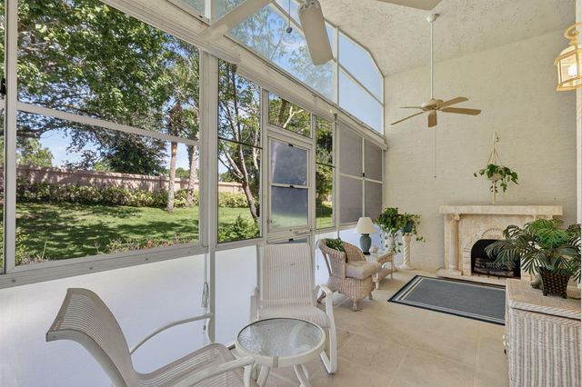 310 NW Toscane Trail, Port St. Lucie, FL 34986