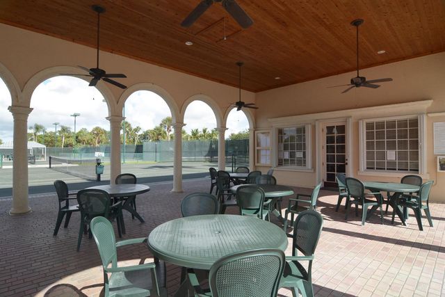 310 NW Toscane Trail, Port St. Lucie, FL 34986
