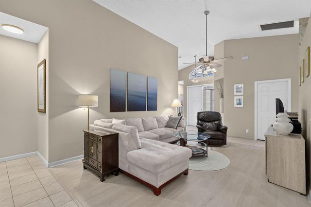 310 NW Toscane Trail, Port St. Lucie, FL 34986