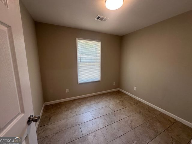 423 King Drive, Warner Robins, GA 31093