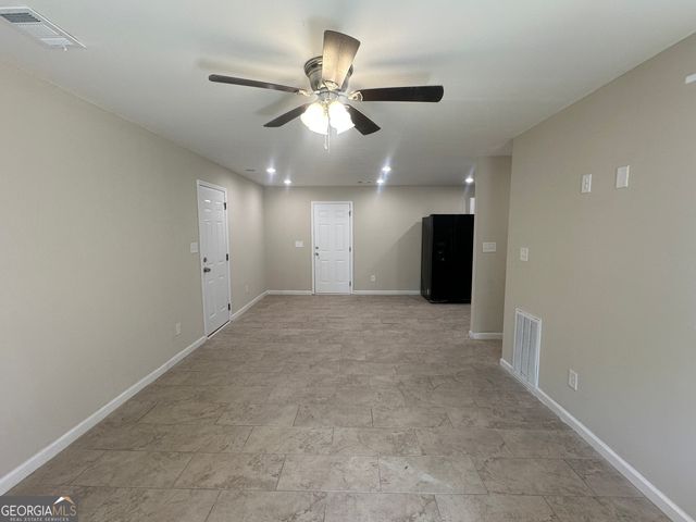 423 King Drive, Warner Robins, GA 31093