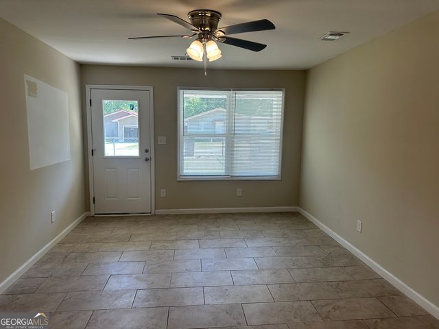 423 King Drive, Warner Robins, GA 31093