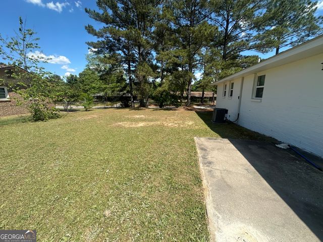 423 King Drive, Warner Robins, GA 31093