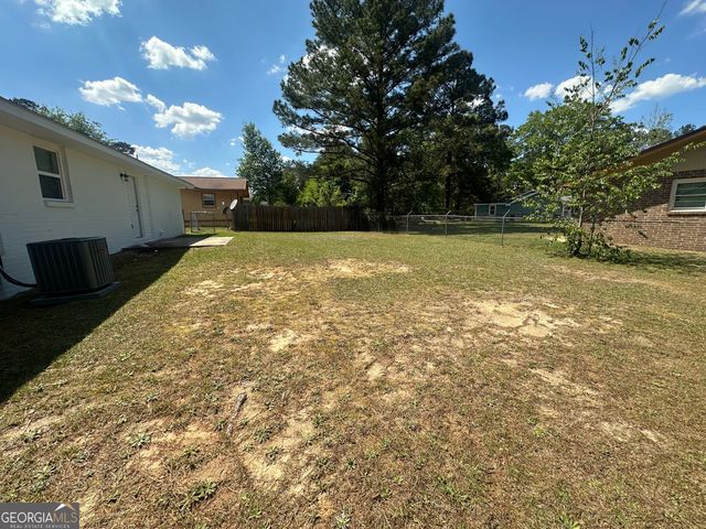 423 King Drive, Warner Robins, GA 31093