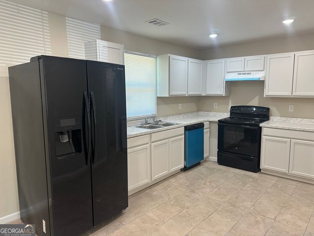 423 King Drive, Warner Robins, GA 31093