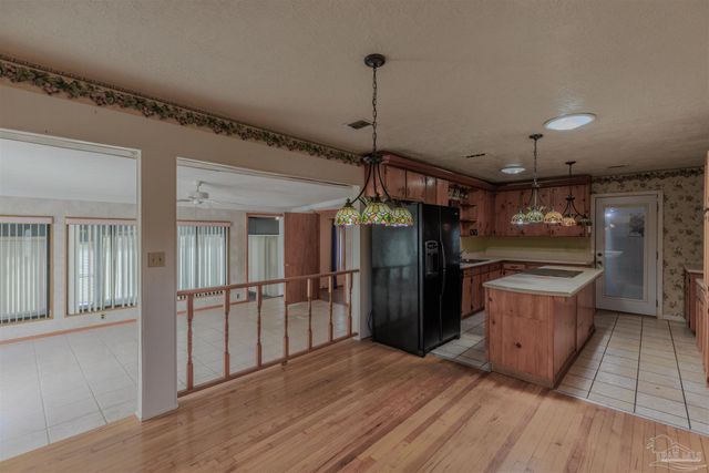 2035 Summit Blvd, Pensacola, FL 32503