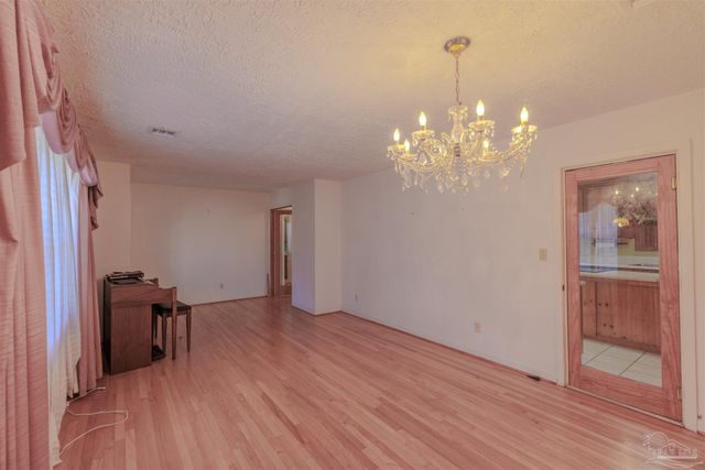 2035 Summit Blvd, Pensacola, FL 32503