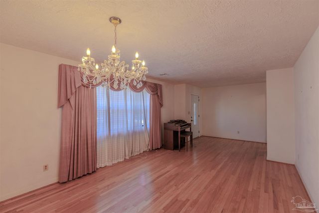 2035 Summit Blvd, Pensacola, FL 32503