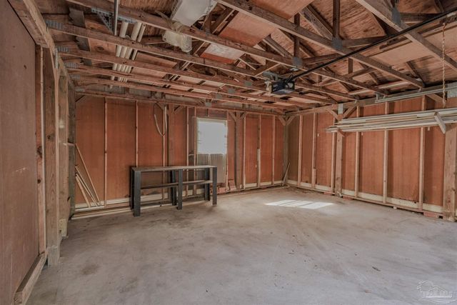 2035 Summit Blvd, Pensacola, FL 32503