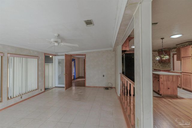 2035 Summit Blvd, Pensacola, FL 32503