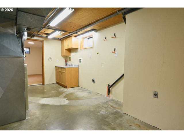 12509 Ne BEECH St, Portland, OR 97230