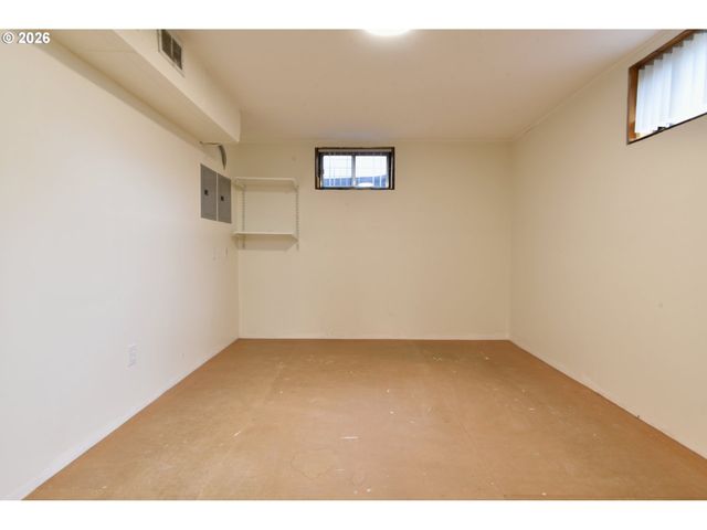 12509 Ne BEECH St, Portland, OR 97230
