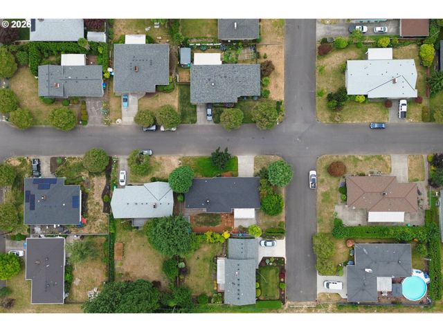 12509 Ne BEECH St, Portland, OR 97230