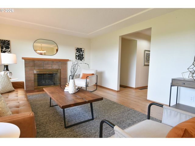 12509 Ne BEECH St, Portland, OR 97230