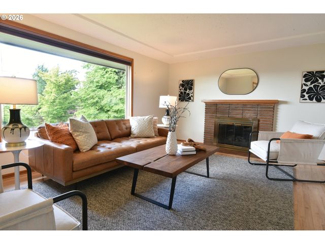 12509 Ne BEECH St, Portland, OR 97230