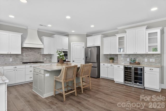 18502 Clavemorr Castle Court, Charlotte, NC 28277