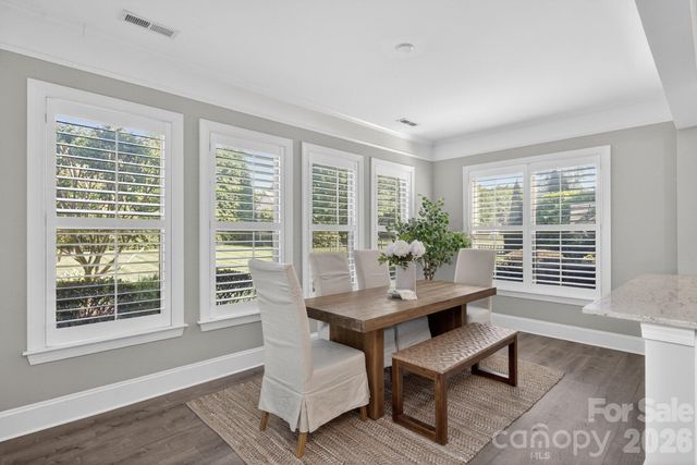 18502 Clavemorr Castle Court, Charlotte, NC 28277