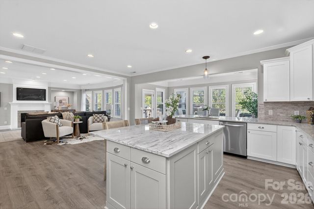 18502 Clavemorr Castle Court, Charlotte, NC 28277