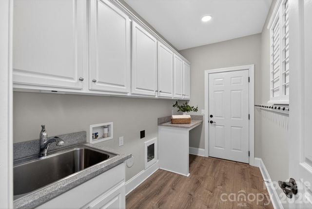 18502 Clavemorr Castle Court, Charlotte, NC 28277