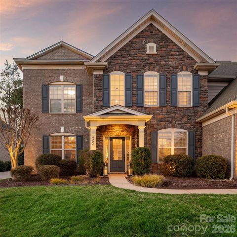 18502 Clavemorr Castle Court, Charlotte, NC 28277